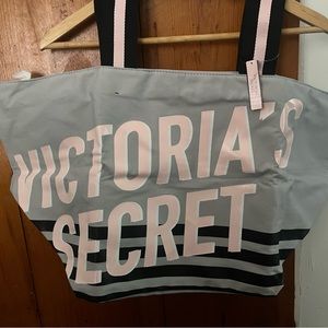 NWT very spacious, weekender/tote canvas bagVictoria’s Secret bag